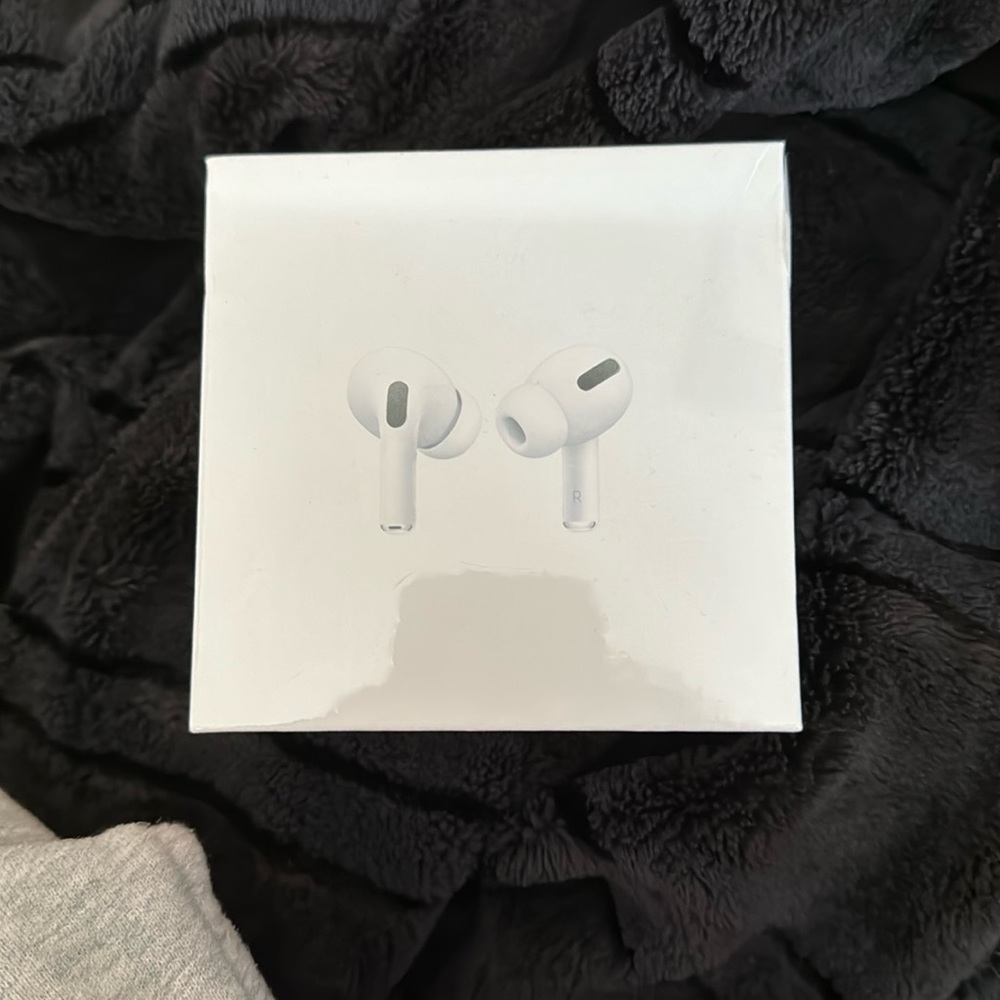 Apple AirPod pros